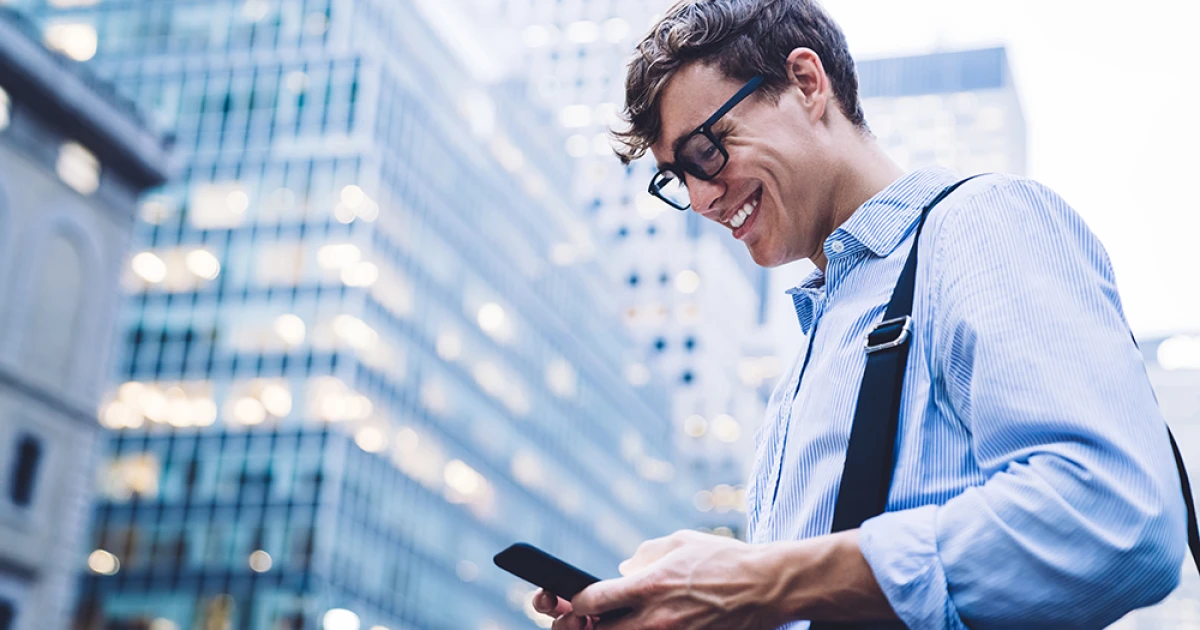 SMS in Recruitment: Why Text Beats Email for Candidate Engagement